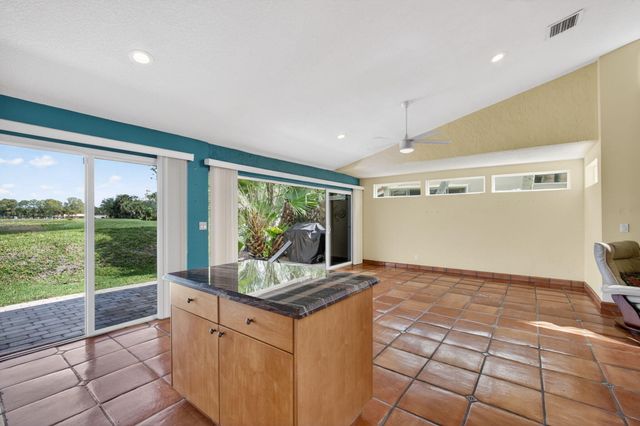 1404 Mahogany Place, Palm Beach Gardens, FL 33418