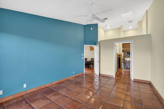 1404 Mahogany Place, Palm Beach Gardens, FL 33418