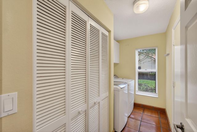 1404 Mahogany Place, Palm Beach Gardens, FL 33418