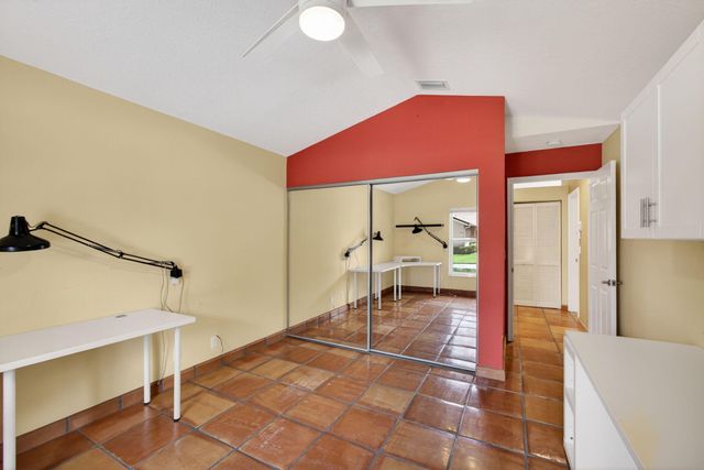 1404 Mahogany Place, Palm Beach Gardens, FL 33418