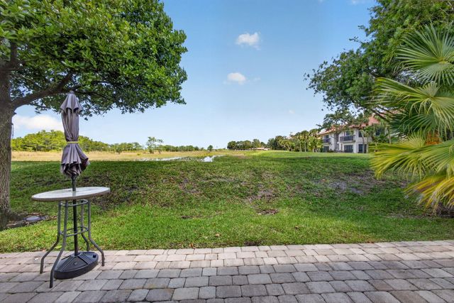 1404 Mahogany Place, Palm Beach Gardens, FL 33418