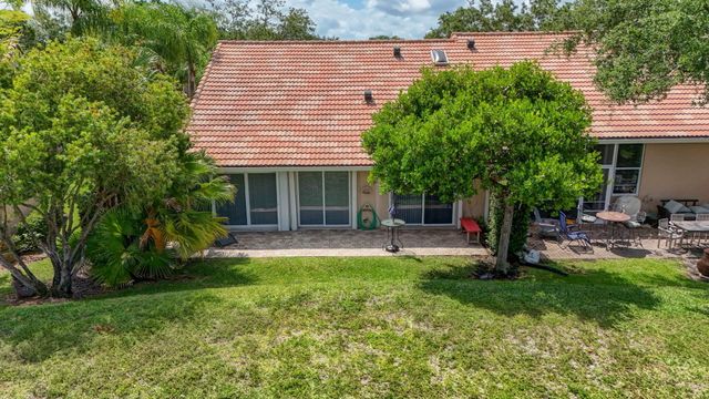 1404 Mahogany Place, Palm Beach Gardens, FL 33418