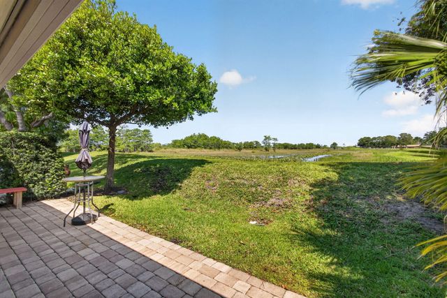 1404 Mahogany Place, Palm Beach Gardens, FL 33418