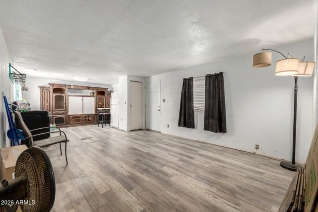 16029 N 70TH Avenue, Peoria, AZ 85382