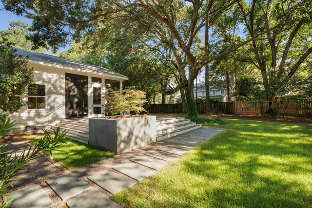 340 Molasses Lane, Mount Pleasant, SC 29464
