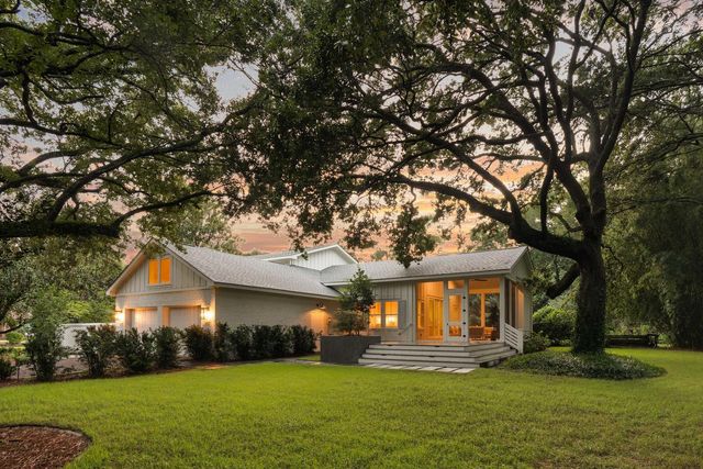 340 Molasses Lane, Mount Pleasant, SC 29464