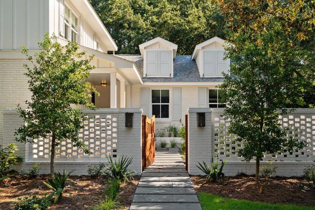 340 Molasses Lane, Mount Pleasant, SC 29464
