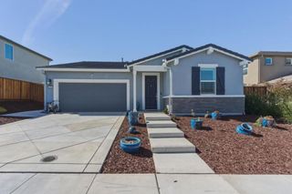 2051 Petunia Drive, Hollister, CA 95023