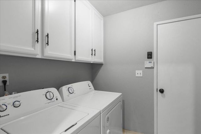 1016 Lillian Dr, Modesto, CA 95355