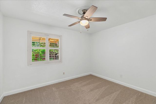 1016 Lillian Dr, Modesto, CA 95355