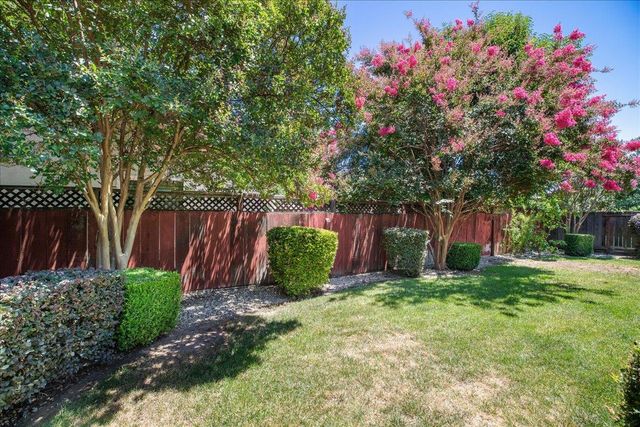 1016 Lillian Dr, Modesto, CA 95355