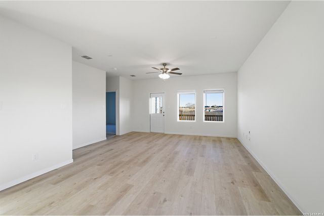 8528 Frostwood Heights, San Antonio, TX 78263