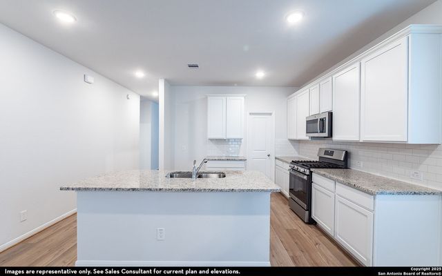 8528 Frostwood Heights, San Antonio, TX 78263