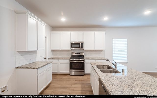 8528 Frostwood Heights, San Antonio, TX 78263