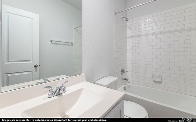 8528 Frostwood Heights, San Antonio, TX 78263