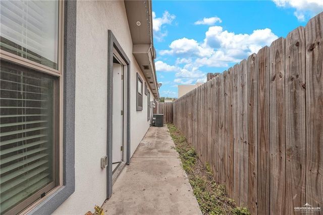 2706 Larkspur Avenue, Edinburg, TX 78541