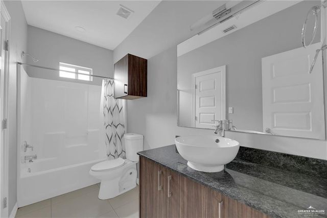 2706 Larkspur Avenue, Edinburg, TX 78541
