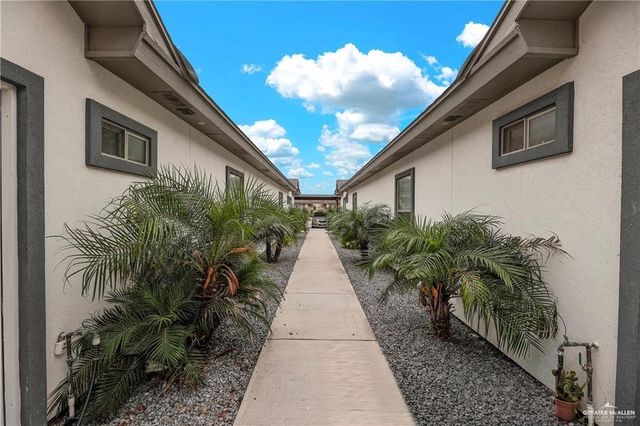 2706 Larkspur Avenue, Edinburg, TX 78541