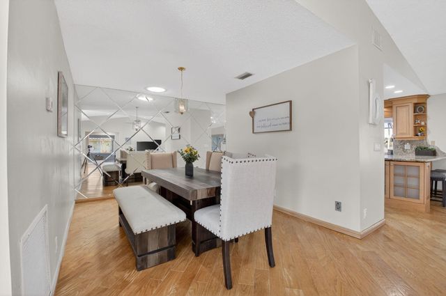 10185 Harbourtown Court, Boca Raton, FL 33498