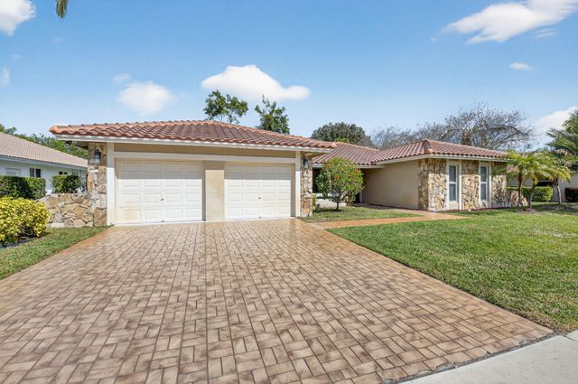 10185 Harbourtown Court, Boca Raton, FL 33498