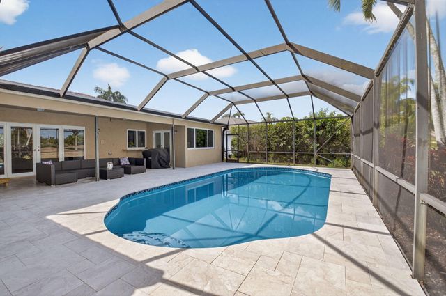 10185 Harbourtown Court, Boca Raton, FL 33498