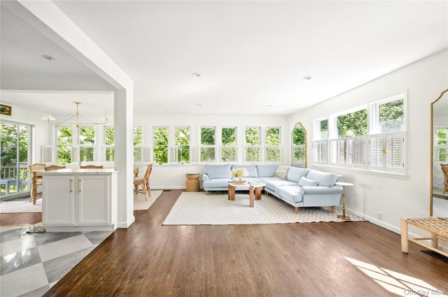 5 Oak Drive, Sag Harbor, NY 11963