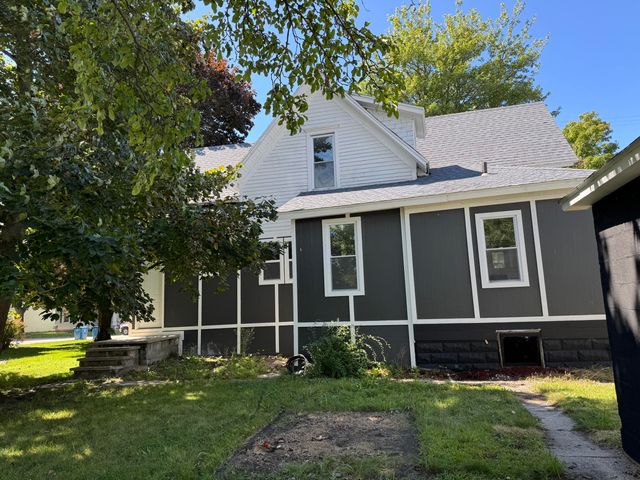 805 High Street, Manistee, MI 49660