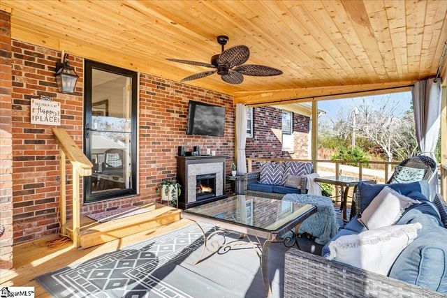 102 Del Riso Circle, Easley, SC 29642