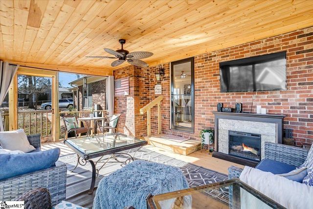 102 Del Riso Circle, Easley, SC 29642