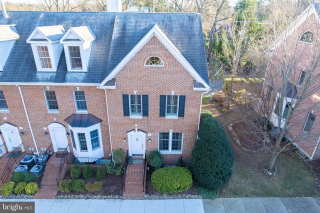 9 HUNT CT, Middleburg, VA 20117