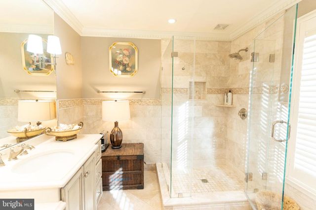 9 HUNT CT, Middleburg, VA 20117