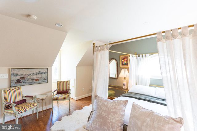 9 HUNT CT, Middleburg, VA 20117