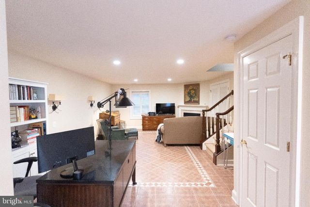 9 HUNT CT, Middleburg, VA 20117