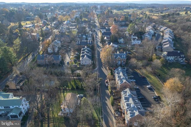 9 HUNT CT, Middleburg, VA 20117