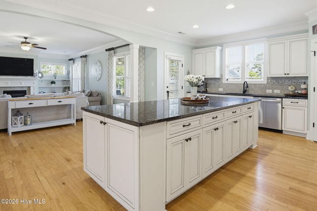 425 Lanyard Drive, Newport, NC 28570