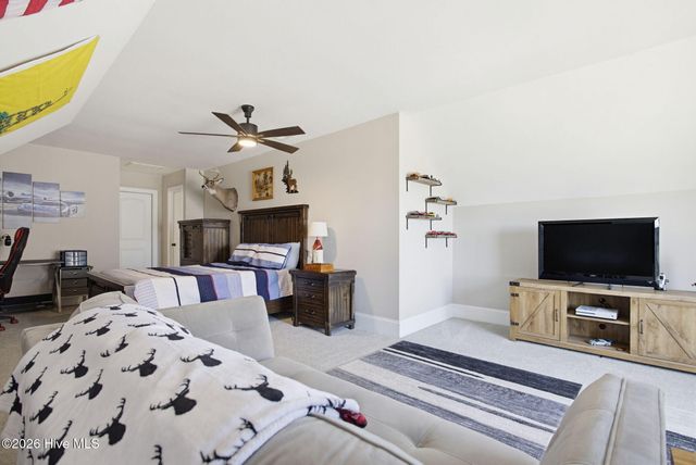 425 Lanyard Drive, Newport, NC 28570