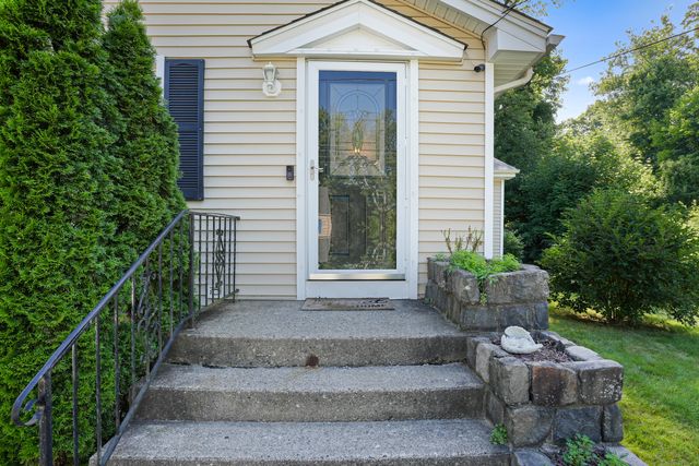 217 Macon Drive, Bridgeport, CT 06606