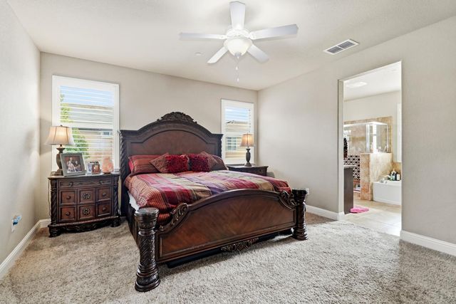 8301 Sienna Sand Dr, Sacramento, CA 95829