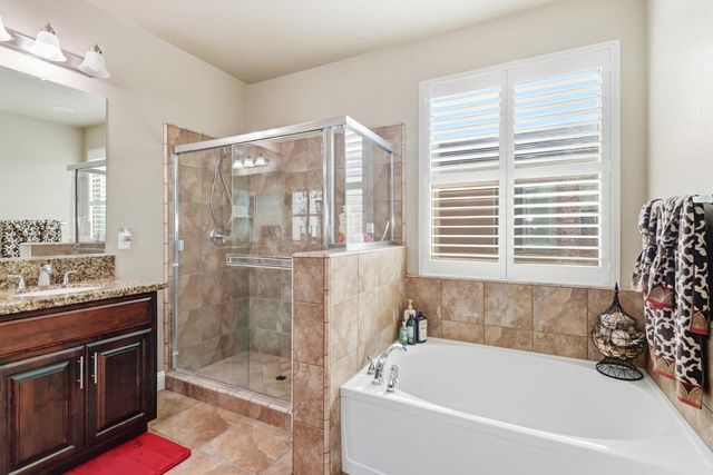 8301 Sienna Sand Dr, Sacramento, CA 95829