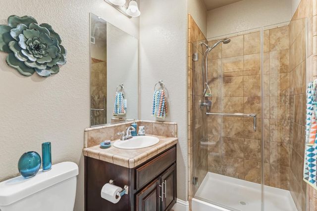 8301 Sienna Sand Dr, Sacramento, CA 95829