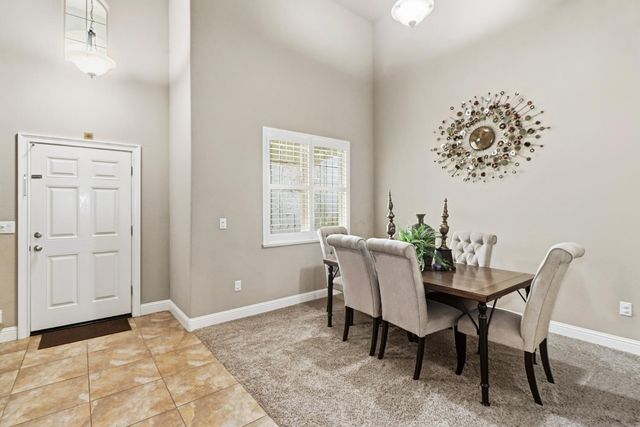 8301 Sienna Sand Dr, Sacramento, CA 95829