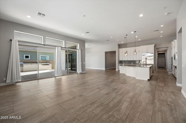 1270 E LYNX Way, Gilbert, AZ 85298