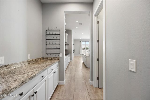 1270 E LYNX Way, Gilbert, AZ 85298