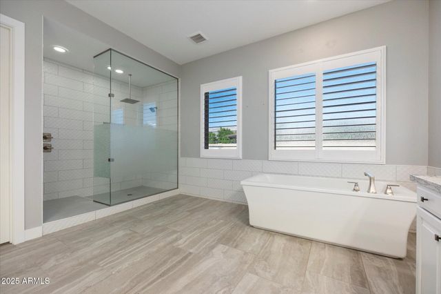 1270 E LYNX Way, Gilbert, AZ 85298