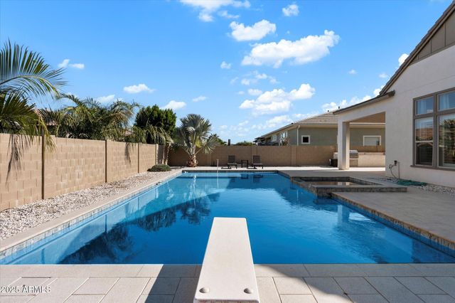 1270 E LYNX Way, Gilbert, AZ 85298