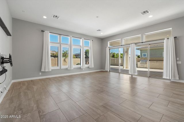 1270 E LYNX Way, Gilbert, AZ 85298