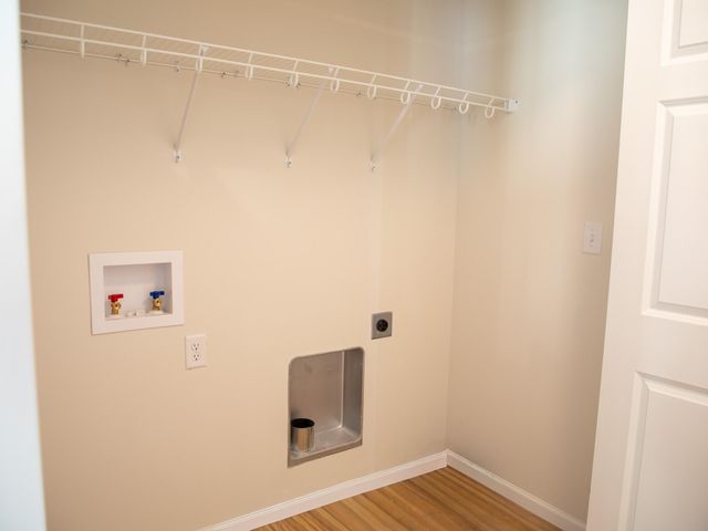 814 2 Bypass S, Horace, ND 58047