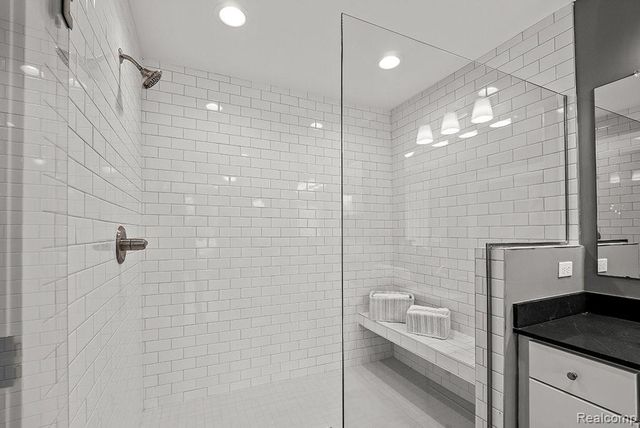 13713 Stone Falcon North Drive, Shelby, MI 48315