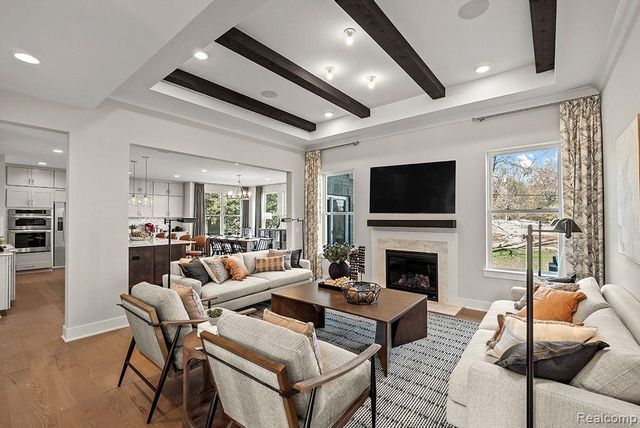 13713 Stone Falcon North Drive, Shelby, MI 48315