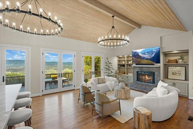 9539 Via Del Cielo, Gilroy, CA 95020